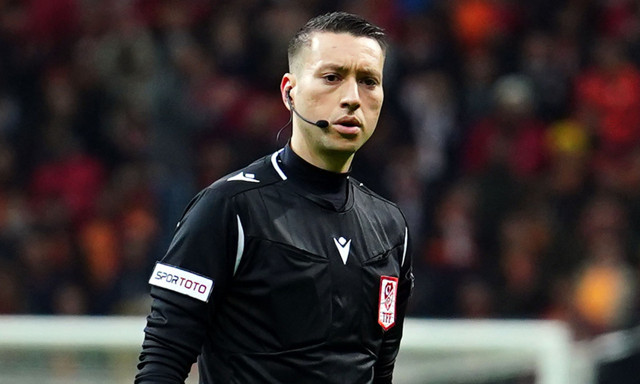 Galatasaray Teknik Direktörü Fatih Terim'den Zorbay Küçük açıklaması: Yanına kar bırakmayacağız - Resim: 0