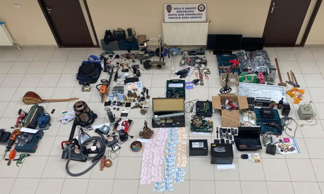 Bolu'da üç hırsız 11 villayı soydu 2 milyon liralık vurgunda pes dedirten olay - Resim: 0