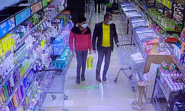 Bankadan gelen telefonla neye uğradığını şaşırdı tost makinesi ele vermiş - Resim: 0