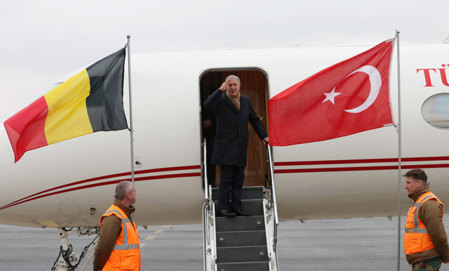 Bakan Hulusi Akar açıkladı: Yunanistan'la görüşmeler başlayabilir! ABD'ye net mesaj - Resim: 0