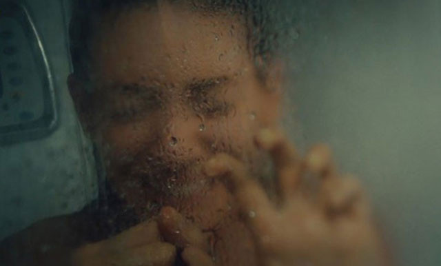 Sinem Kobal'ı eşi Kenan İmirzalıoğlu teselli ediyor - Resim: 4