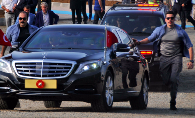 Cumhurbaşkanı Erdoğan'ın makam araçları nasıl başka ülkelere götürülüyor? O detay ortaya çıktı! - Resim: 0