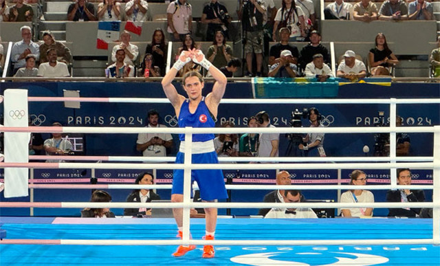 Milli boksör Esra Yıldız Kahraman'dan 'erkek' rakibine protesto - Resim: 0