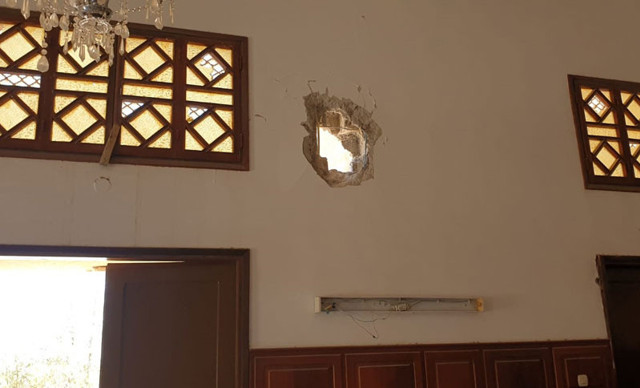 TSK ekipleri Libya'da Hafter milislerinin camiye attığı top mermisini imha etti - Resim: 0