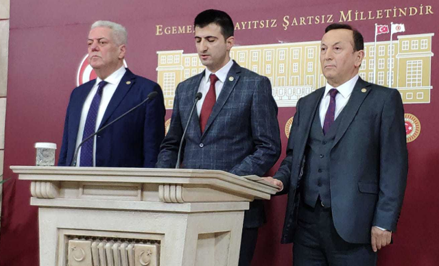 CHP'yi bombalayıp istifa eden Çelebi, vekillikten istifa etme şartını açıkladı - Resim: 0
