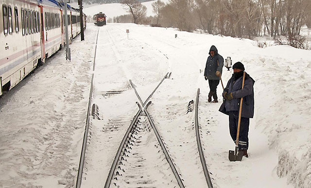 TCDD kar yağışına karşı alarma geçti - Resim: 0