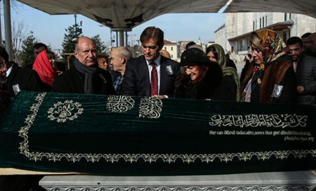 Mehmet Öz'ün başörtülü kadınlarla fotoğrafı dert oldu! Dr. Mehmet Öz'ü Trump'a şikayet ettiler - Resim: 0