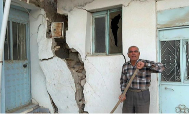 Her an ölümle burun buruna yaşıyorlar! Evlerinin altından fay hattı geçiyor - Resim: 0