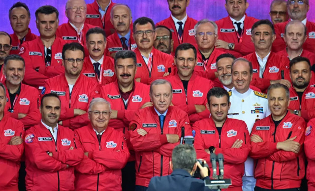 Cumhurbaşkanı Erdoğan'dan Netanyahu'ya: Kudüs'e ait tek bir çakıl taşını dahi vermeyiz - Resim: 0