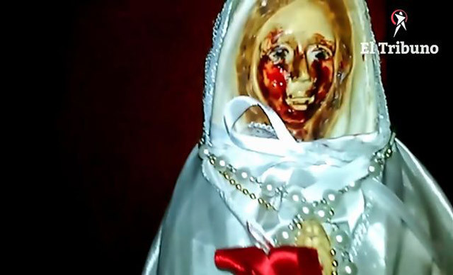 Ağlayan Meryem Ana heykeli 38. kez böyle kan akıttı! - Resim: 1