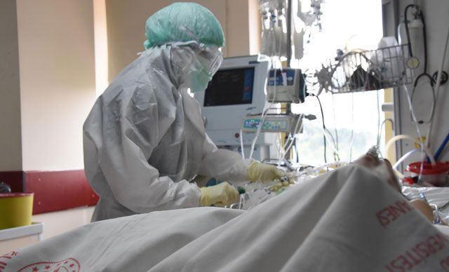 Son veriler hiç iç açıcı değil! Kovid-19 vakaları ve testlerin pozitiflik oranı son bir ayda arttı - Resim: 4