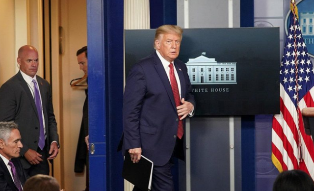 Beyaz Saray’da saldırı alarmı! Trump, acilen toplantıdan çıkarıldı - Resim: 0