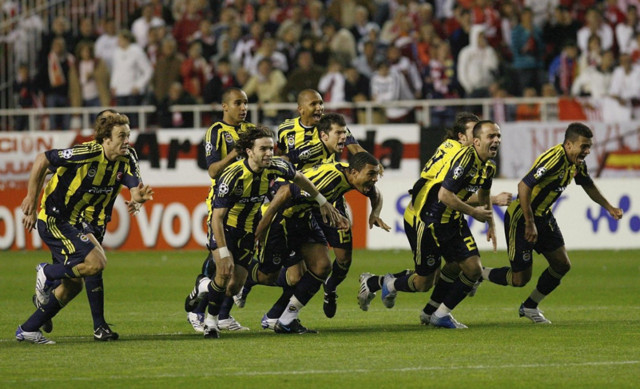 2008'in düğümü bu maçta çözülecek! Fenerbahçe Sevilla maçı şifresiz hangi kanalda? - Resim: 3