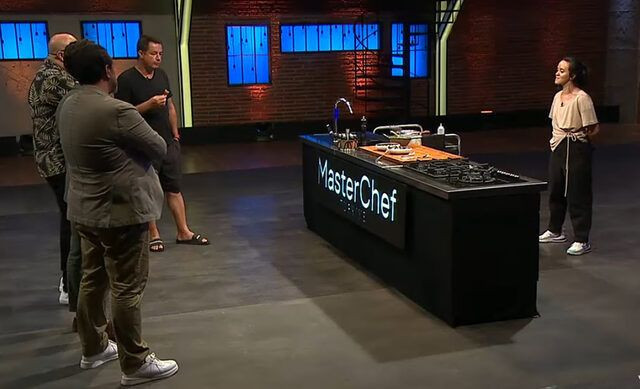 TV8 MasterChef Türkiye'de Acun Ilıcalı yarışmacıyı duyunca stüdyoya daldı - Resim: 4