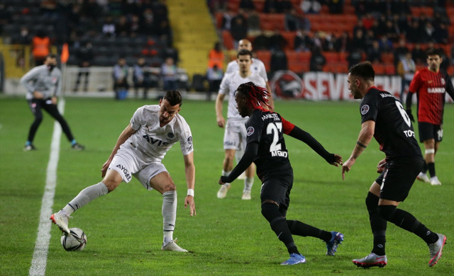 Gaziantep FK Fenerbahçe maçı golleri ve geniş özeti - Resim: 0