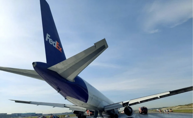 İstanbul Havalimanı'nda facianın eşiğinden dönüldü! İniş takımları açılmayınca... - Resim: 0