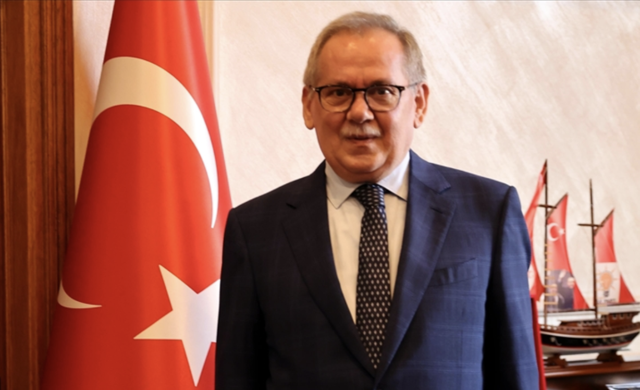 Eski bakan Mustafa Demir'in cenazesi toprağa verildi - Resim: 2