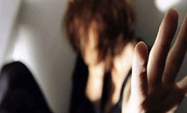 18 yaşındaki kızı sokak arasına çekip tecavüz etti! Yarım saat elle... - Resim: 4