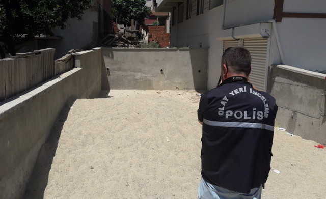 Oyun oynarken tırmandığı duvardan düştü! - Resim: 1