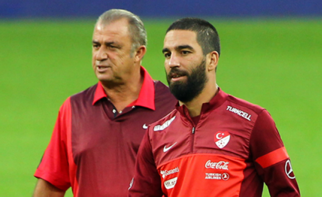 Fatih Terim 'tamam' derse Arda Turan Galatasaray'a dönecek - Resim: 0