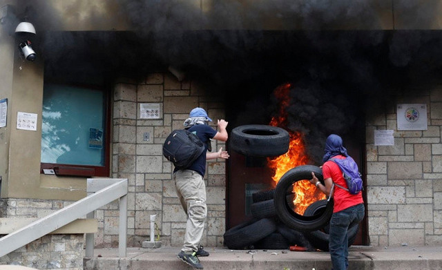 ABD ve İran arasındaki savaşın sebebi ne işte 67 yıllık tarihçesi - Resim: 3