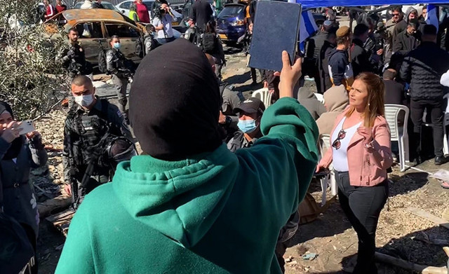 Fanatik Yahudi genç kadın gerçeği 20 yaşında öğrendi meğer ailesi Müslümanmış - Resim: 0