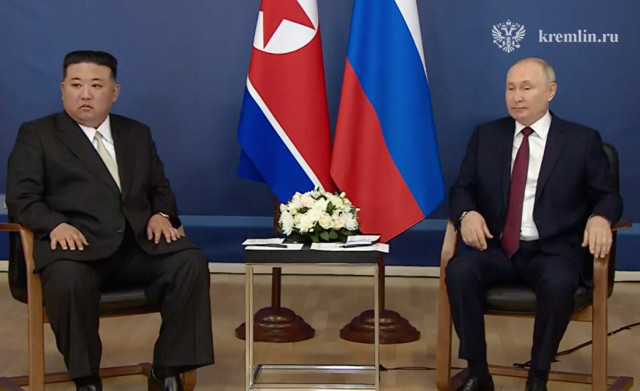 Dünyanın gözü bu buluşmada! Rusya lideri Putin ile Kuzey Kore lideri Kim Jong-un görüşüyor - Resim: 0