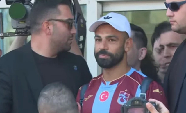 Mohamed Salah T&uuml;rkiye'de! 61 numaralı formayı giydi, Trabzonspor taraftarına seslendi - Resim: 1
