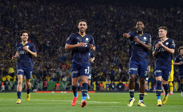 Fenerbahçe, İstanbulspor'a gol olup yağdı! Kanarya seriye bağladı - Resim: 4