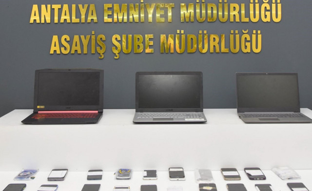 10 ilde 2 milyon TL'lik 'sanal arkadaşlık sitesi' operasyonu - Resim: 1