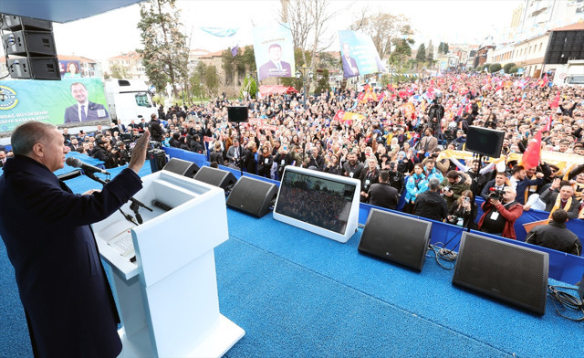 AK Parti seçim programına silahlı saldırı! Cumhurbaşkanı Erdoğan: Bir saldırgan yakalandı - Resim: 3