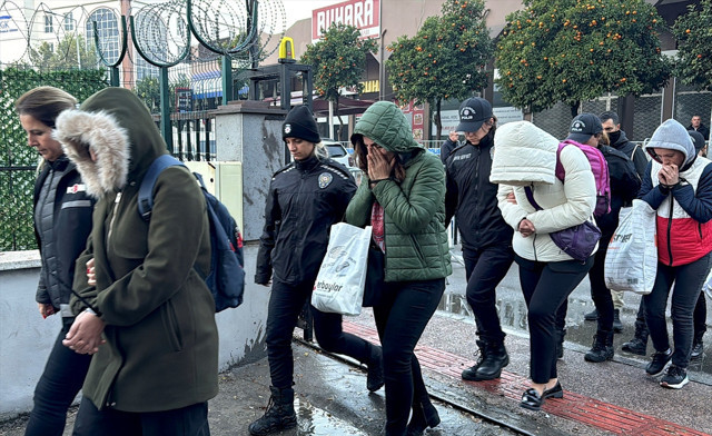 Mersin'de "Zincir" operasyonu:  114 şüpheli adliyeye sevk edildi - Resim: 1