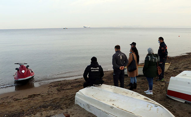 Yalova'da denize açılan koca hala kayıp: Bulana 100 bin lira ödül verecek - Resim: 0