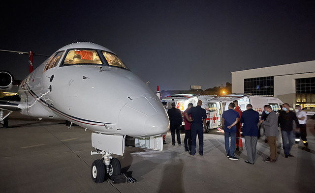 Türkiye'ye Lübnan'daki patlamada yaralanan 4 kişi için ambulans uçak gönderdi - Resim: 0