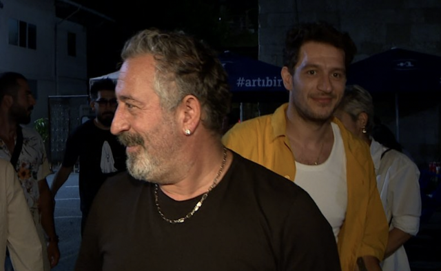 Serenay Sarıkaya'nın aşkları aynı konserde pişti oldular! O anlar kameralara böyle yansıdı - Resim: 2