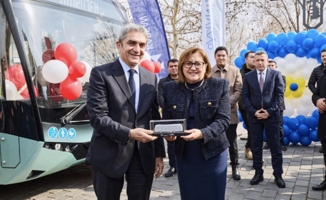 Türkiye'nin ilk hidrojenli otobüsü Gaziantep yollarında: "Bu şehir yeşil ve akıllı şehir" - Resim: 2