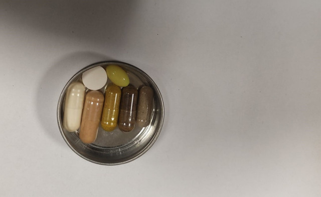 Alkollü avukat hastaneyi karıştırdı, üzerinden uyuşturucu çıkınca tutuklandı - Resim: 0