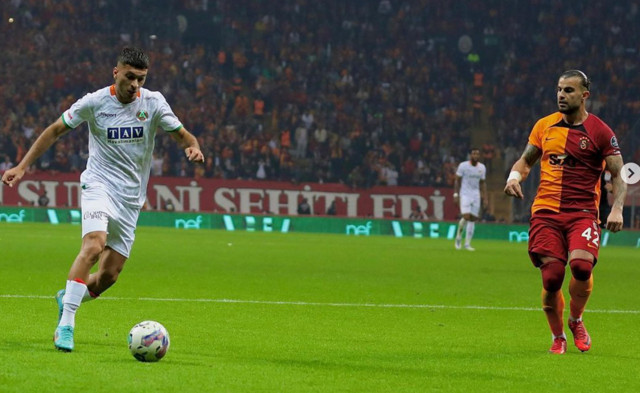 Fenerbahçe transferi resmen açıkladı! Oğuz Aydın İstanbul'a geldi - Resim: 0