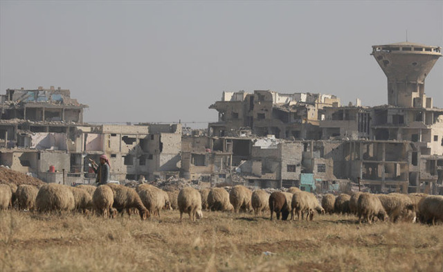 Şam'ın en işlek mahallelerinden biriydi moloz yığını hali görüntülendi - Resim: 0