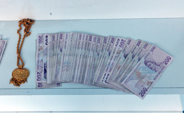 Adana'da 4 milyon 795 bin Euro'yu çalmışlardı! Tatile çıkamadılar - Resim: 6