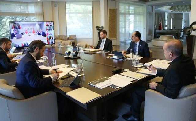 Cumhurbaşkanı Erdoğan 7 aylık maaşını kampanyaya bağışladı - Resim: 4