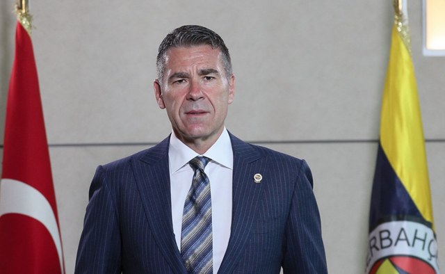 Ahmet Ağaoğlu'ndan yayıncı kuruluşa Fenerbahçe tepkisi: Liderin maçı 1. kanaldan verilir - Resim: 0