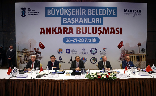 Mansur Yavaş'tan İBB'ye soruşturmaya tepki! Asılsız ithamların karşısında tek vücut olacağız - Resim: 0