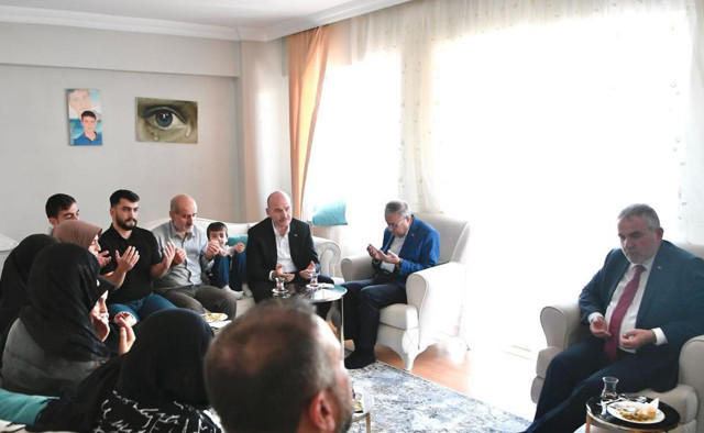 İçişleri Bakanı Süleyman Soylu'dan Yasin Börü'nün ailesine ziyaret - Resim: 2