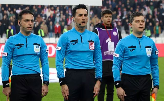 Sivasspor'un iptal edilen golünde ne var? Ahmet Çakar açtı ağzını yumdu gözünü - Resim: 0