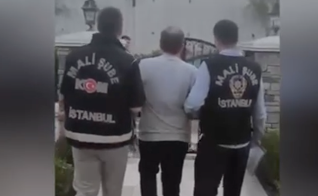 "Alihan Kuriş" &ouml;rg&uuml;t&uuml;ne &uuml;&ccedil;&uuml;nc&uuml; dalga operasyon! Adreslerde neler ele ge&ccedil;irildi neler - Resim: 0