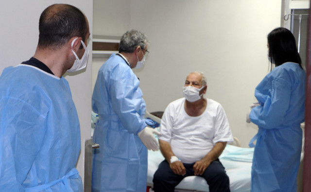 Prof. Dr. Mehmet Parlak: Kene ve koronavirüsle birlikte yaşamayı öğrenmeliyiz - Resim: 1