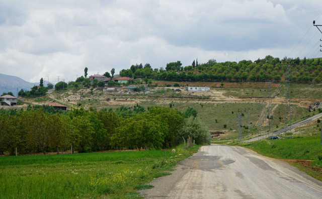 Adıyaman'da Yeşilova köyü karantinaya alındı 1'i çocuk 3 vaka var - Resim: 0