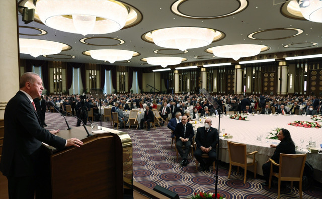 Cumhurbaşkanı Erdoğan 51'inci kez 'Muhtarlarla buluştu! Muhtarlara maaş müjdesi - Resim: 0