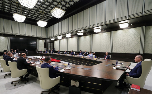 Mevcut bakanlarla Kabine son kez toplandı! Yeni Kabine ne zaman açıklanacak kimler bakan olacak? - Resim: 1